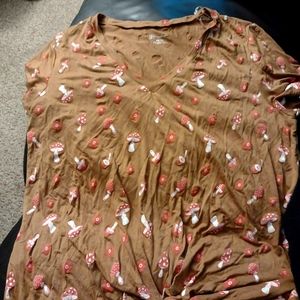 Mushroom print top size xxl NWT